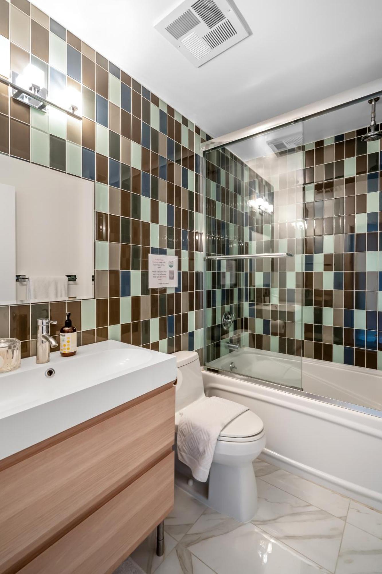 Spacious Corner Apartment Downtown Toronto Zewnętrze zdjęcie